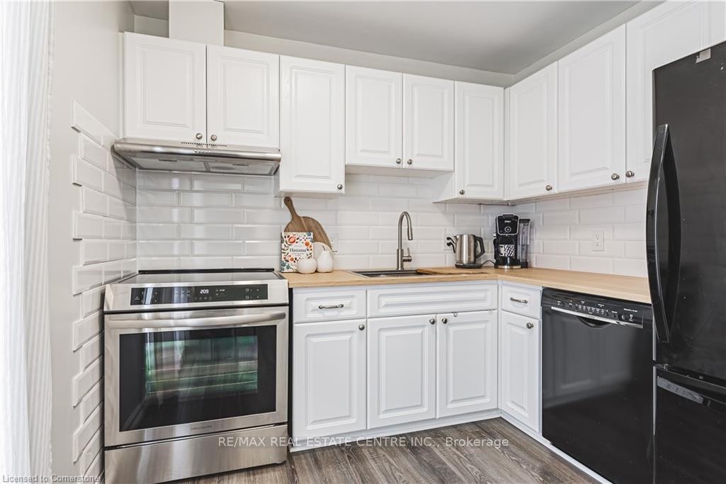Photo 10 of Unit 27, 111 Traynor Avenue, Kitchener — HOMEH