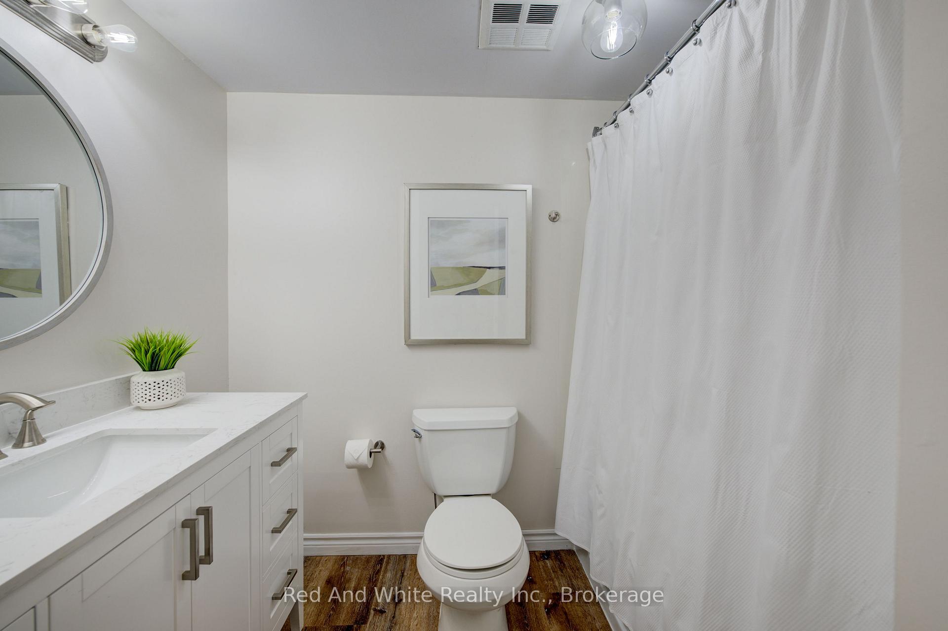 Photo 3 of Unit 302, 500 Westmount Road W, Kitchener — HOMEH
