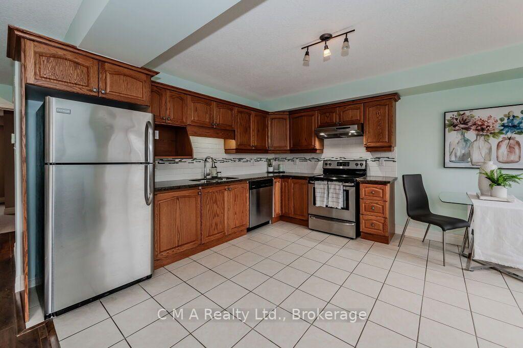 Photo 14 of Unit 302, 1522 King Street E, Kitchener — HOMEH