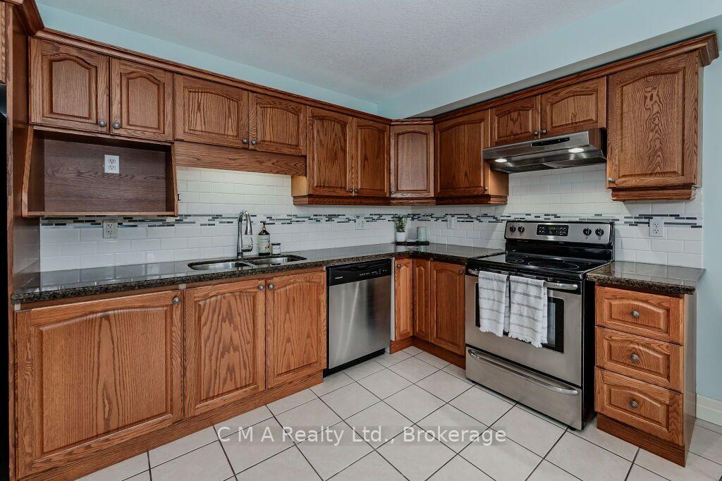 Photo 34 of Unit 302, 1522 King Street E, Kitchener — HOMEH