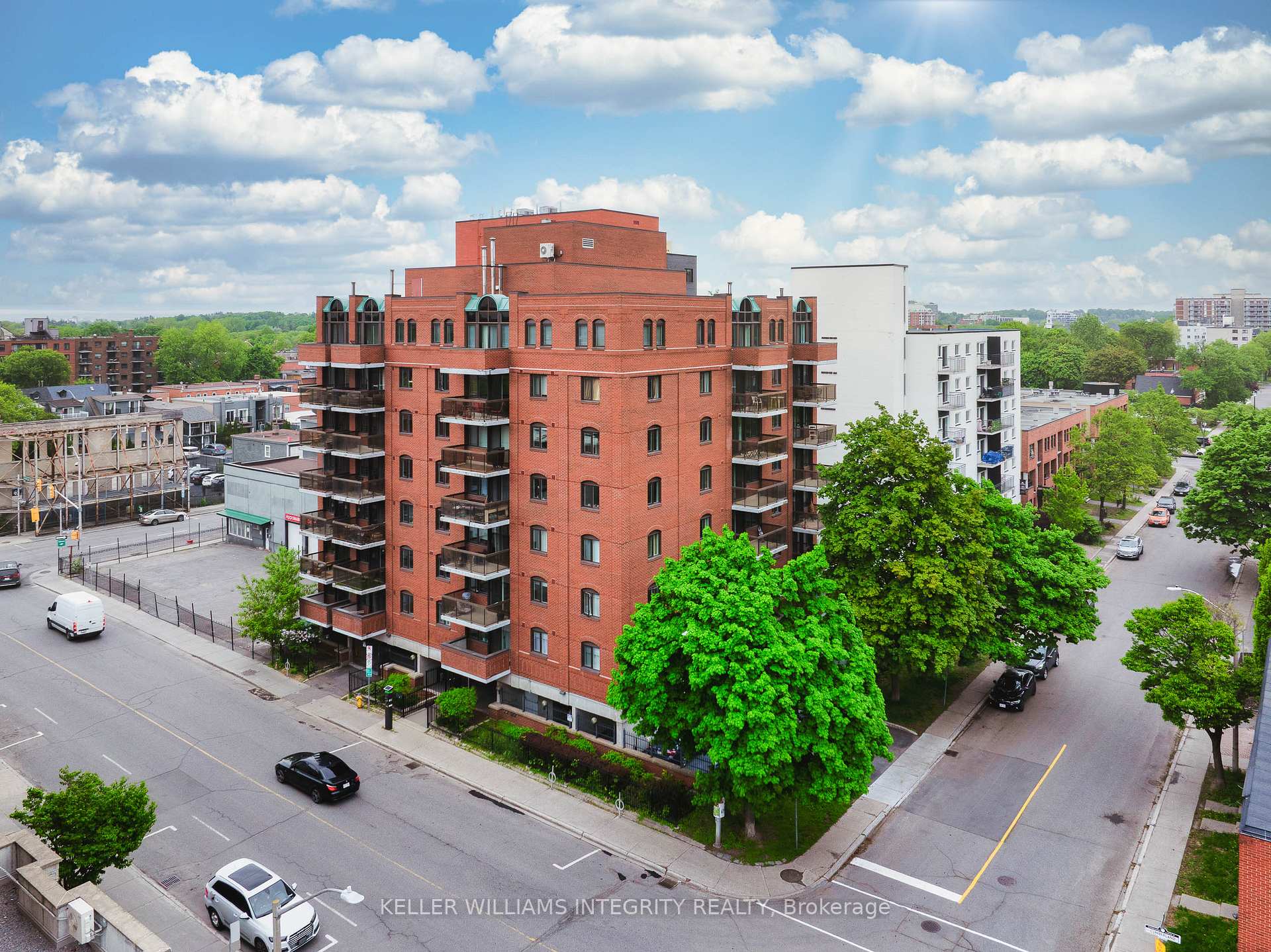 Photo 3 of Unit 401, 309 Cumberland Street, Ottawa, Lower Town/Byward Market — HOMEH