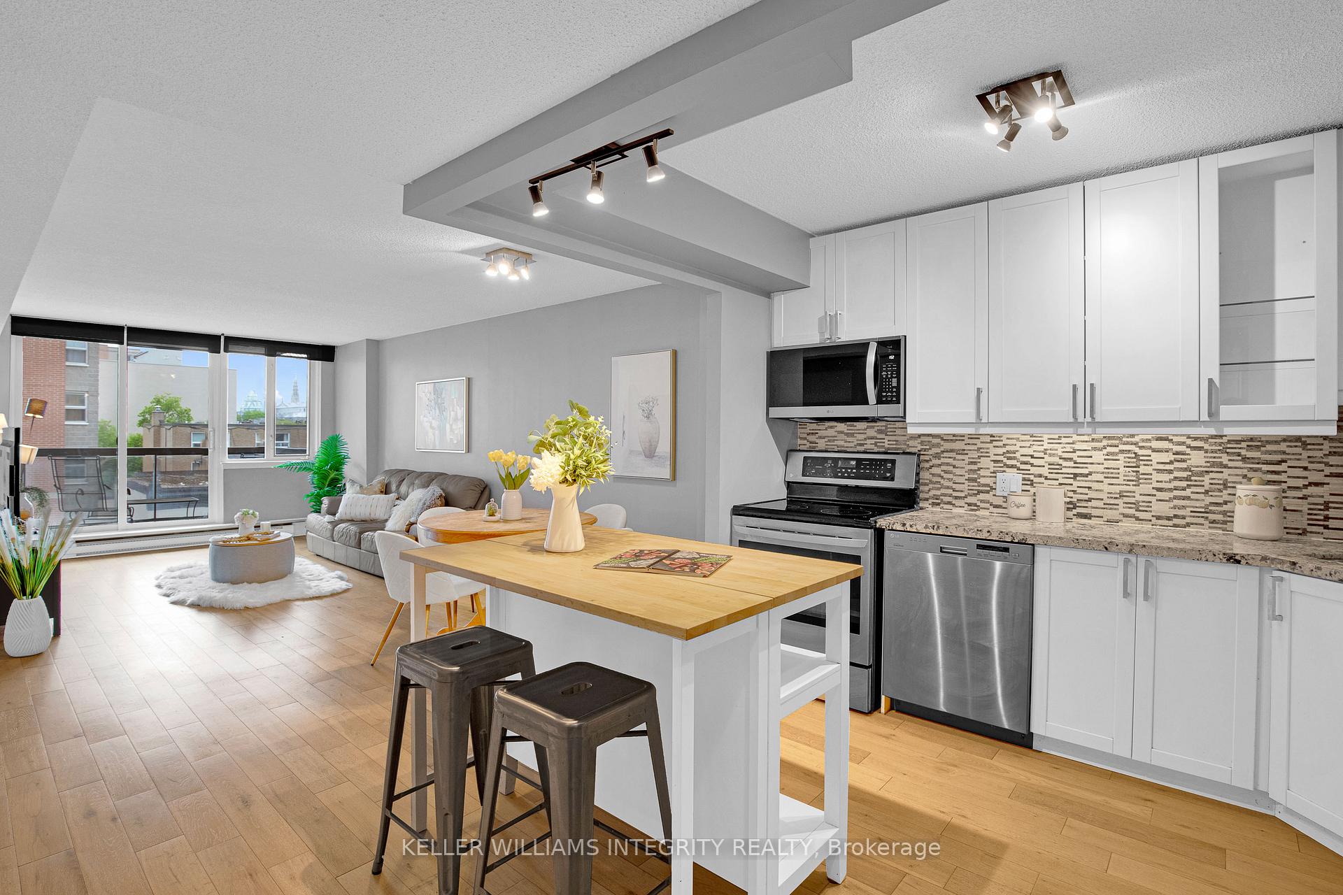 Photo 8 of Unit 401, 309 Cumberland Street, Ottawa, Lower Town/Byward Market — HOMEH