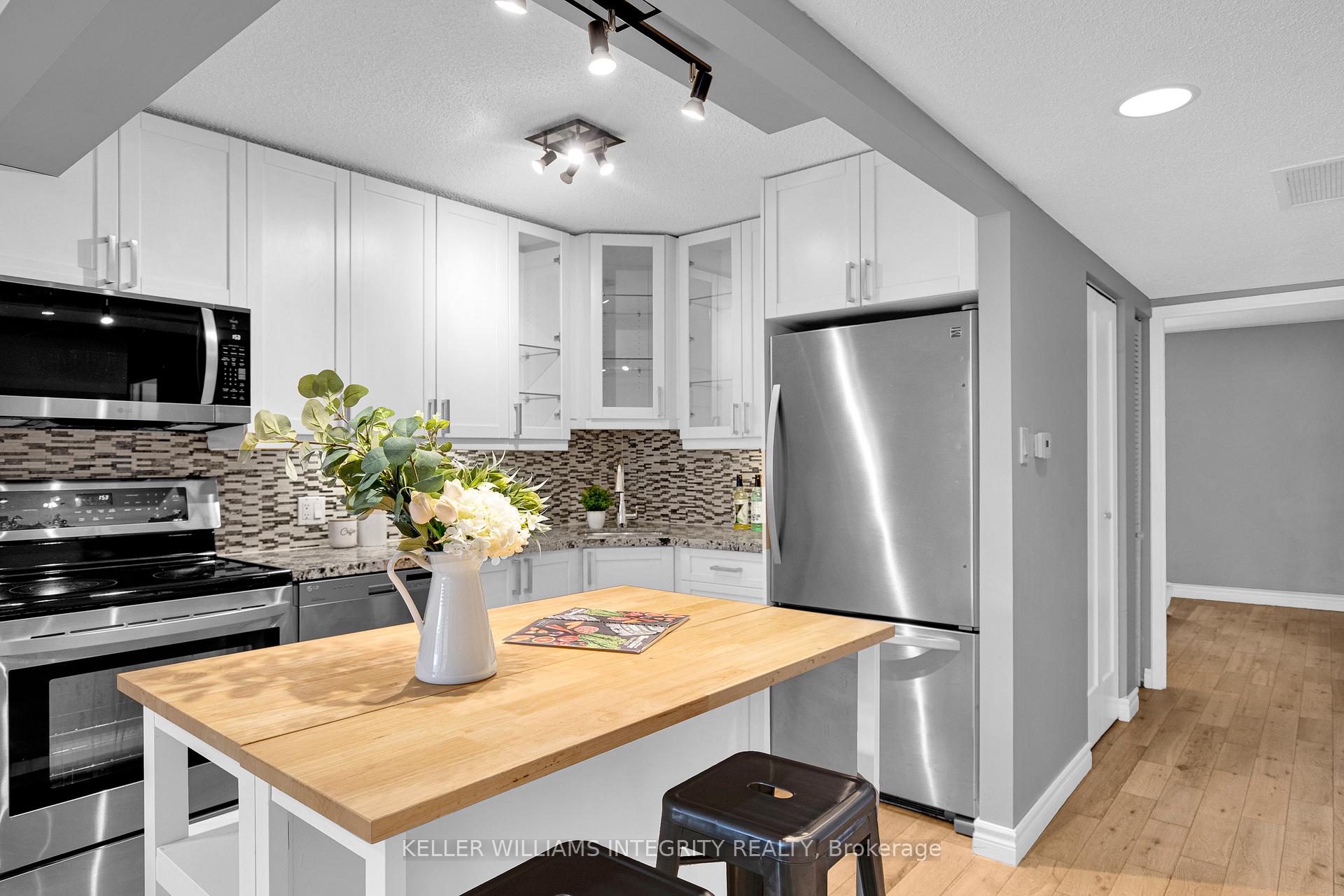 Photo 9 of Unit 401, 309 Cumberland Street, Ottawa, Lower Town/Byward Market — HOMEH