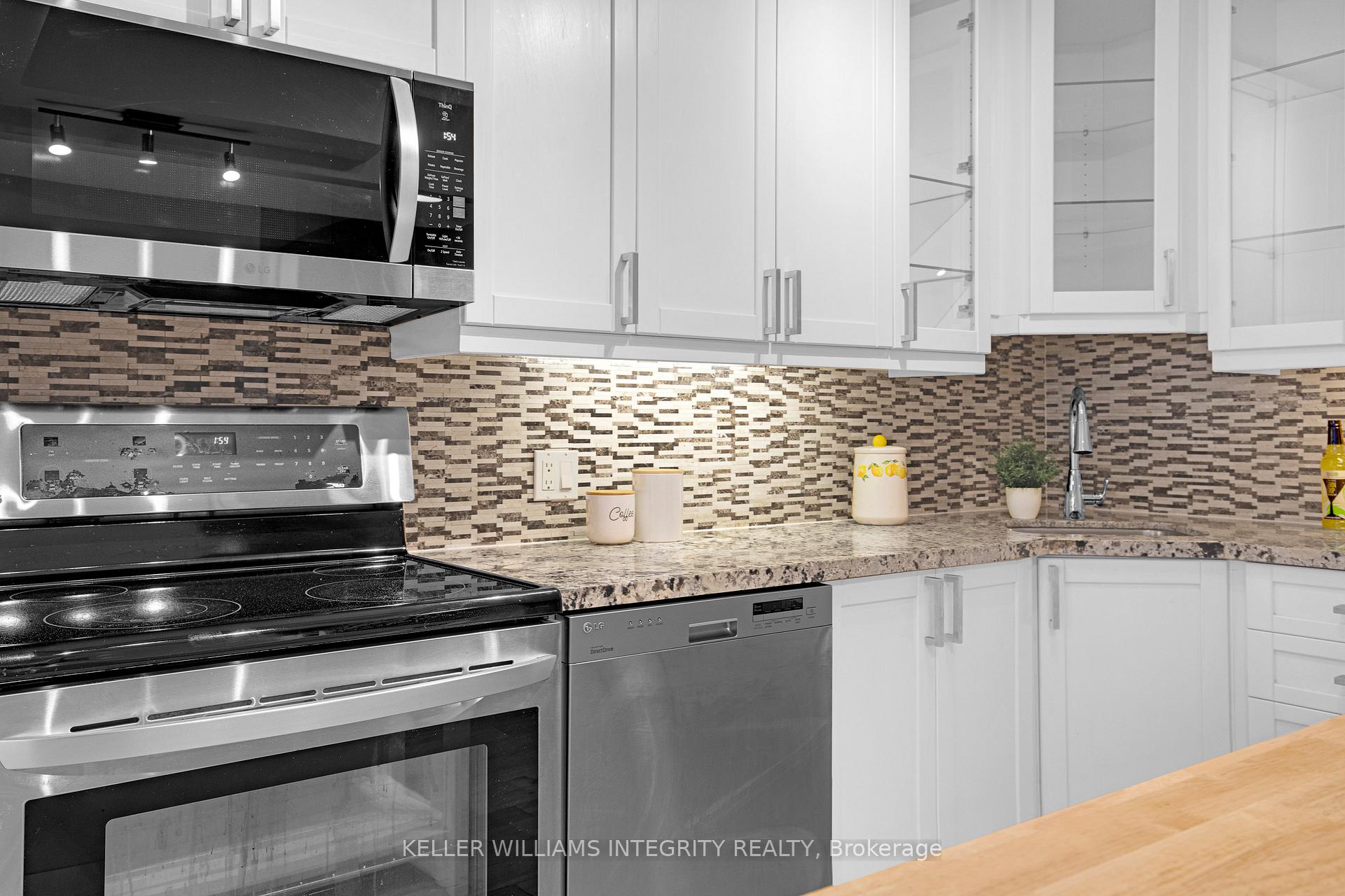 Photo 11 of Unit 401, 309 Cumberland Street, Ottawa, Lower Town/Byward Market — HOMEH