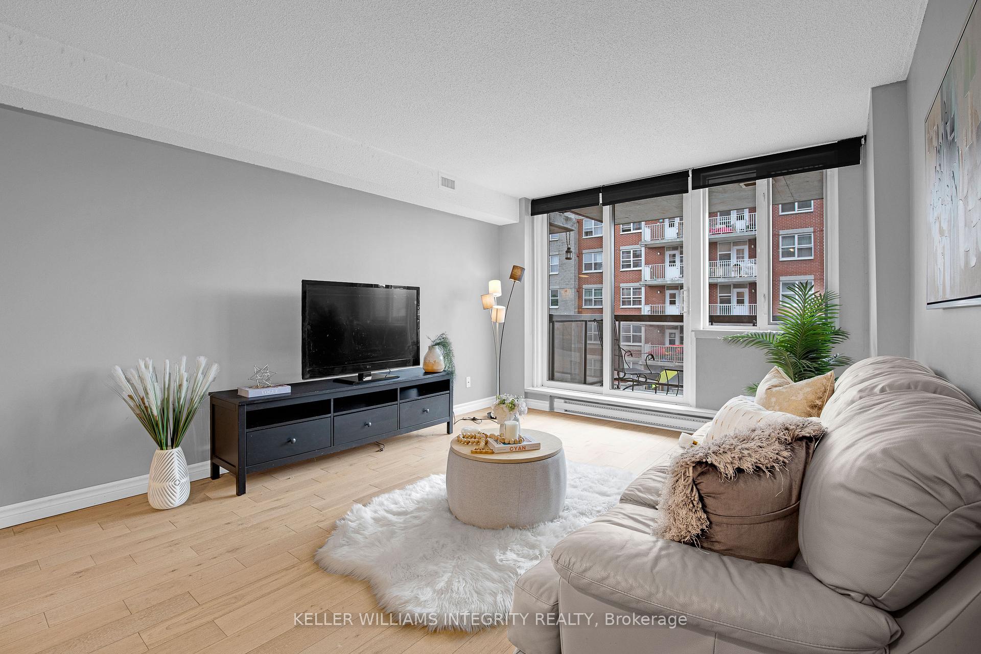 Photo 16 of Unit 401, 309 Cumberland Street, Ottawa, Lower Town/Byward Market — HOMEH