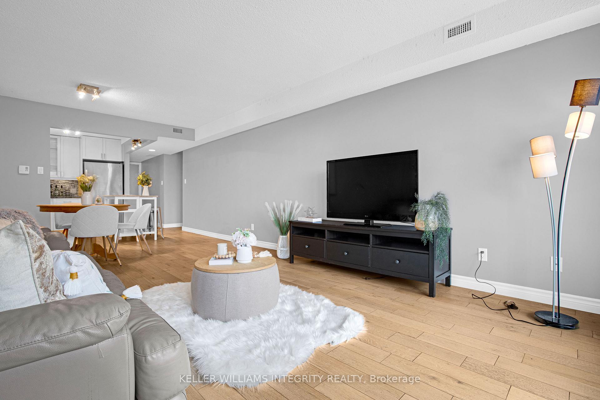 Photo 19 of Unit 401, 309 Cumberland Street, Ottawa, Lower Town/Byward Market — HOMEH