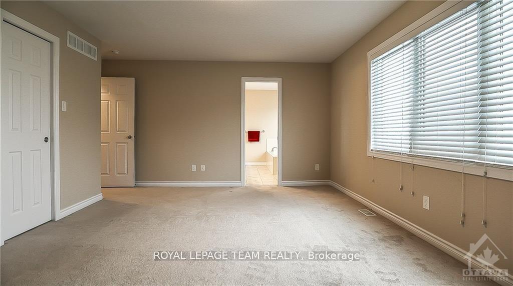 Photo 13 of 6 Stoneleigh Street, Ottawa, Barrhaven - Strandherd — HOMEH