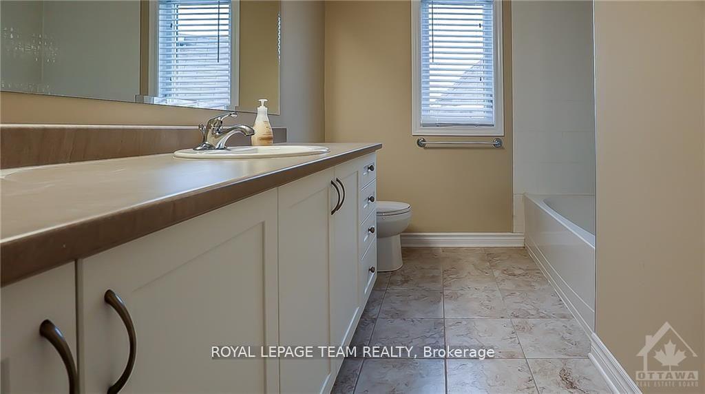 Photo 18 of 6 Stoneleigh Street, Ottawa, Barrhaven - Strandherd — HOMEH