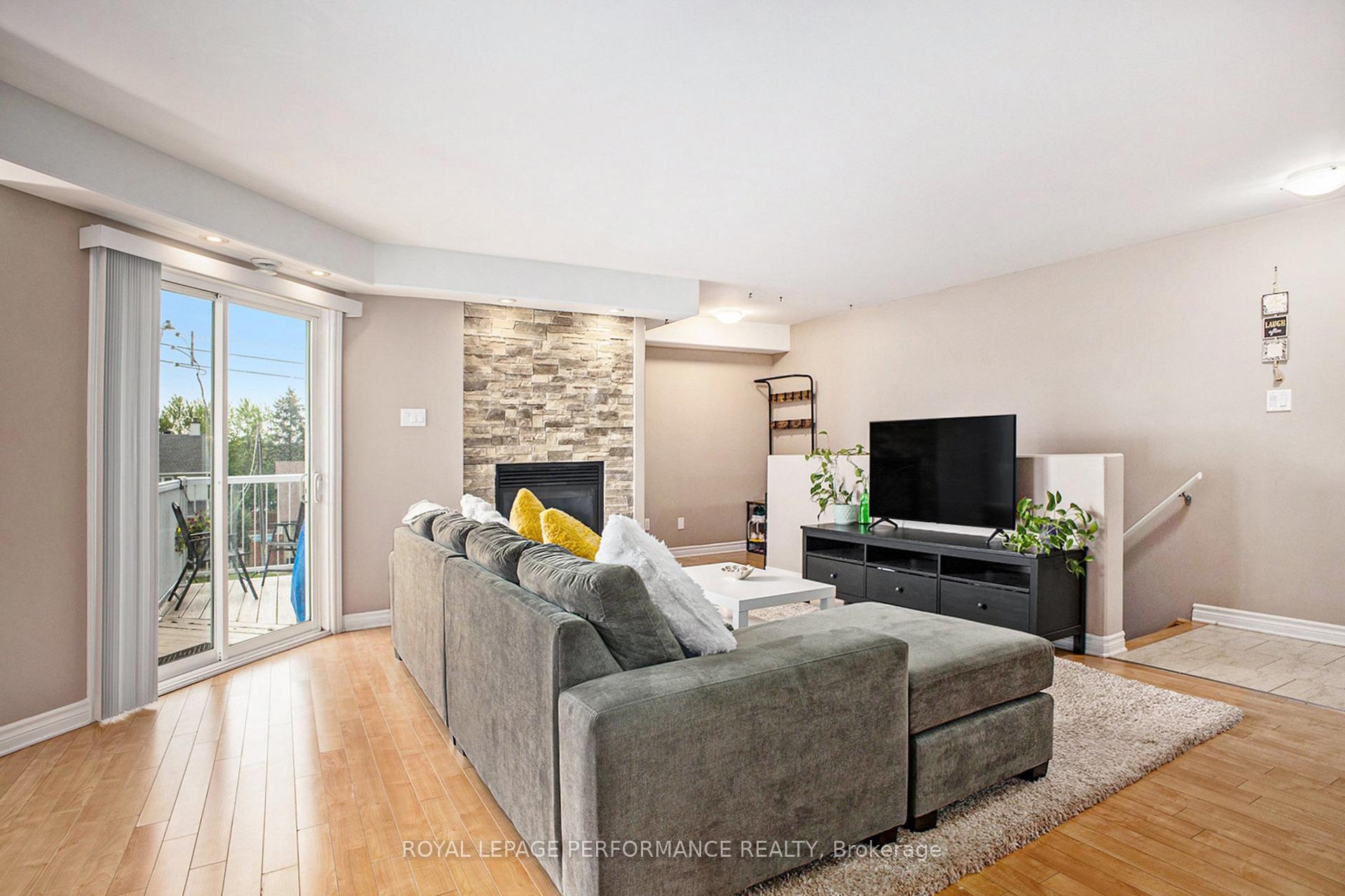 Photo 3 of Unit 7, 1230 Marenger Street, Ottawa, Convent Glen South — HOMEH