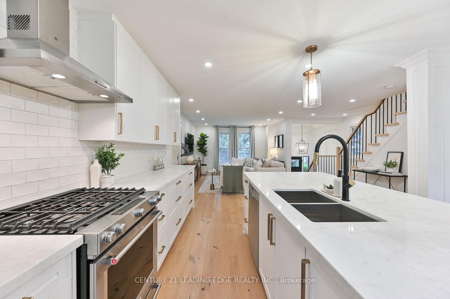 Photo 36 of 2 Bramble Way, Markham, Markham Village — HOMEH
