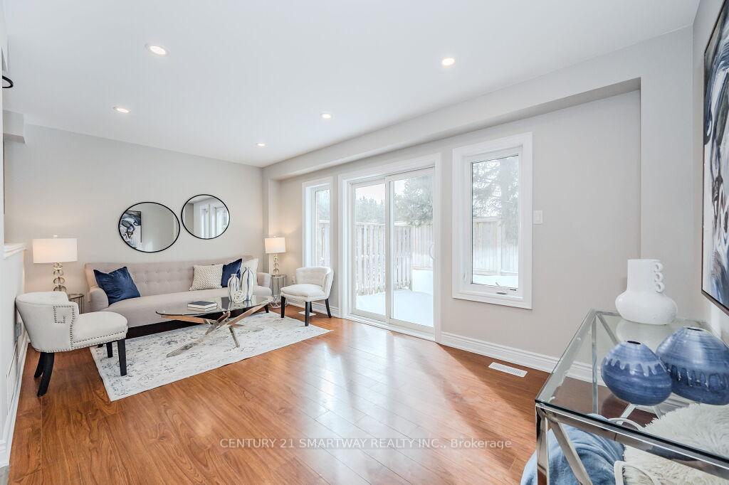 Photo 7 of 33 Arlington Crescent, Guelph, Pineridge/Westminster Woods — HOMEH