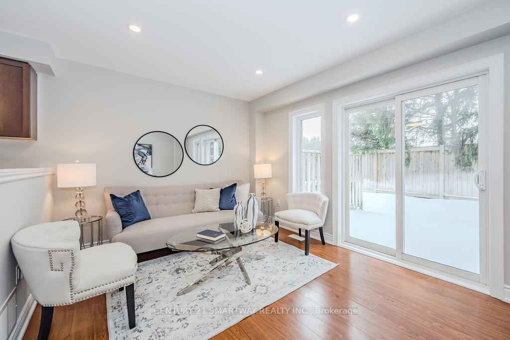 Photo 8 of 33 Arlington Crescent, Guelph, Pineridge/Westminster Woods — HOMEH