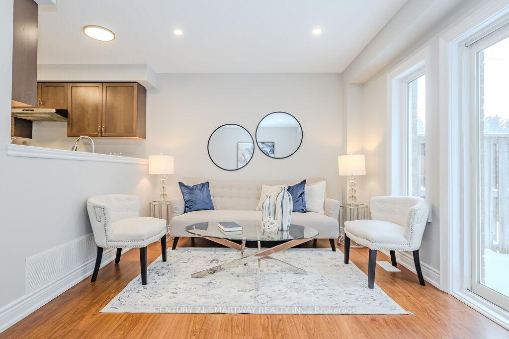 Photo 9 of 33 Arlington Crescent, Guelph, Pineridge/Westminster Woods — HOMEH