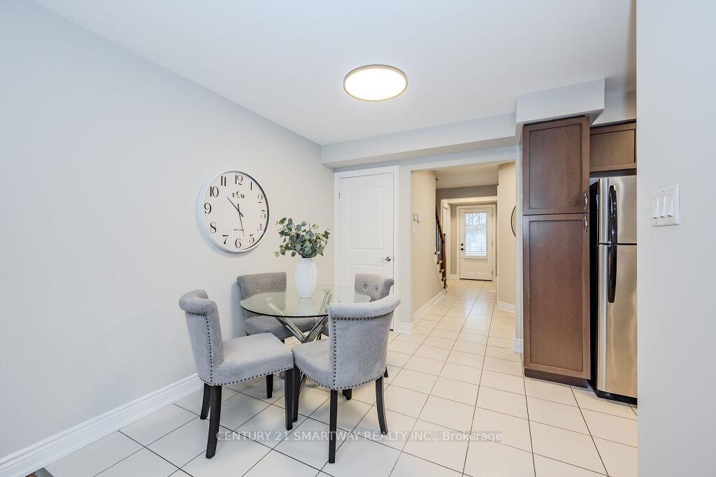 Photo 13 of 33 Arlington Crescent, Guelph, Pineridge/Westminster Woods — HOMEH