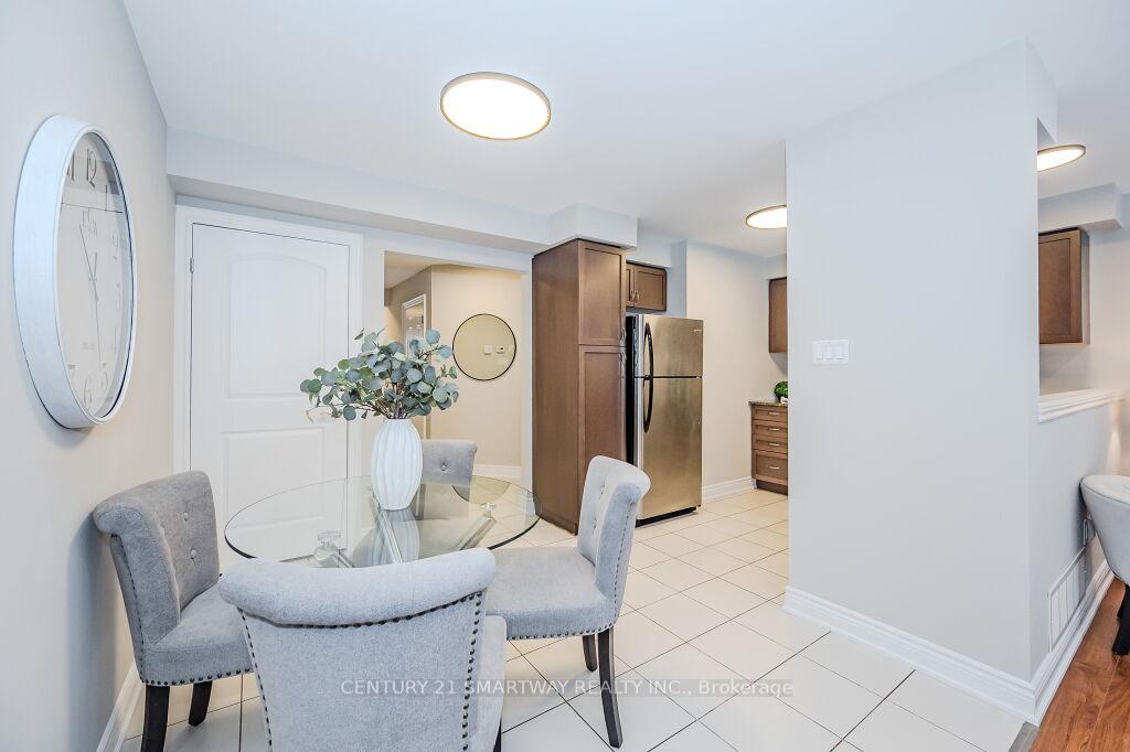 Photo 14 of 33 Arlington Crescent, Guelph, Pineridge/Westminster Woods — HOMEH