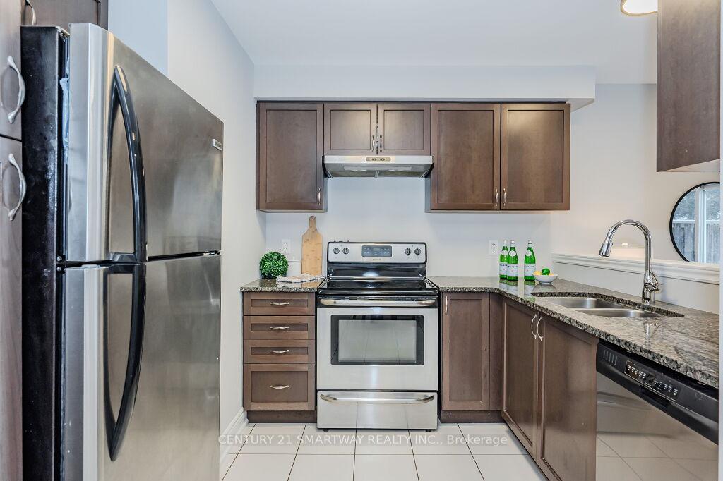Photo 15 of 33 Arlington Crescent, Guelph, Pineridge/Westminster Woods — HOMEH