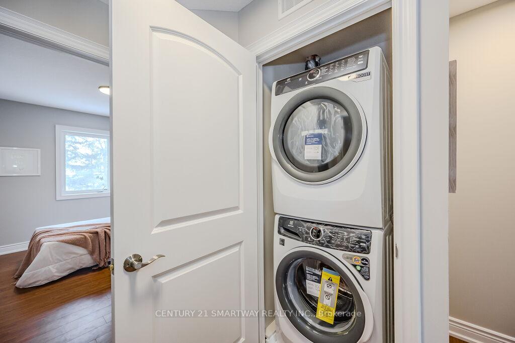 Photo 28 of 33 Arlington Crescent, Guelph, Pineridge/Westminster Woods — HOMEH