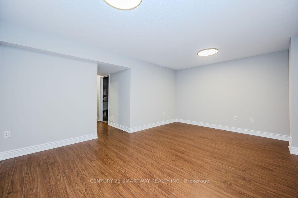 Photo 30 of 33 Arlington Crescent, Guelph, Pineridge/Westminster Woods — HOMEH