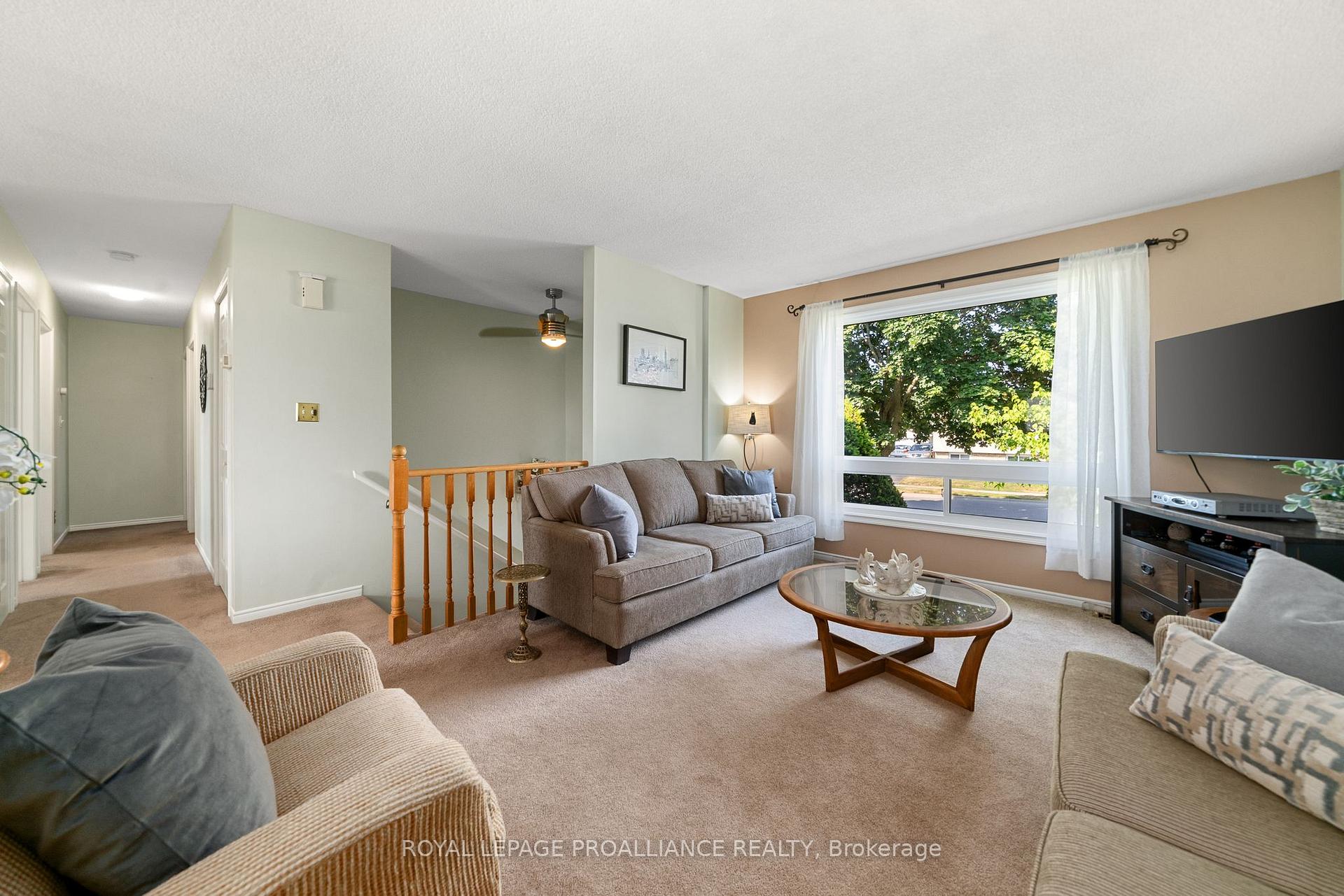 Photo 6 of 119 University Avenue, Belleville, Belleville Ward — HOMEH