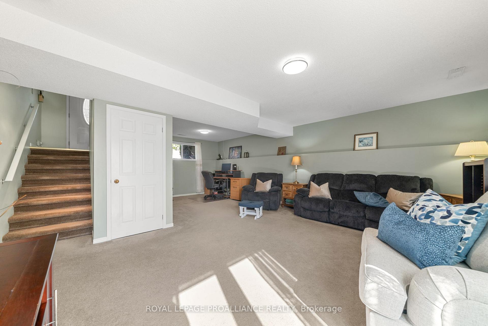 Photo 26 of 119 University Avenue, Belleville, Belleville Ward — HOMEH