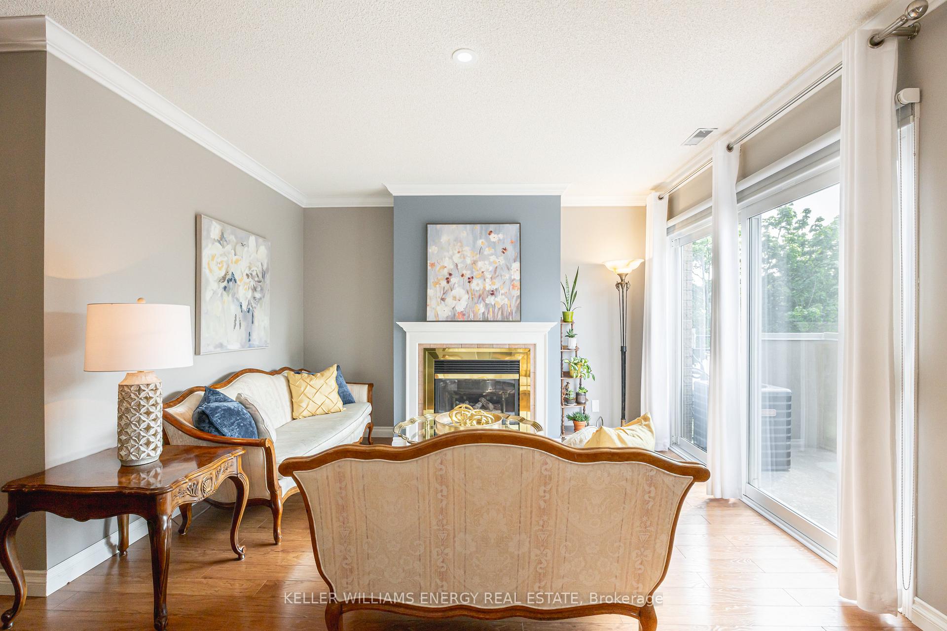Photo 3 of Unit 809, 1400 The Esplanade N, Pickering, Town Centre — HOMEH