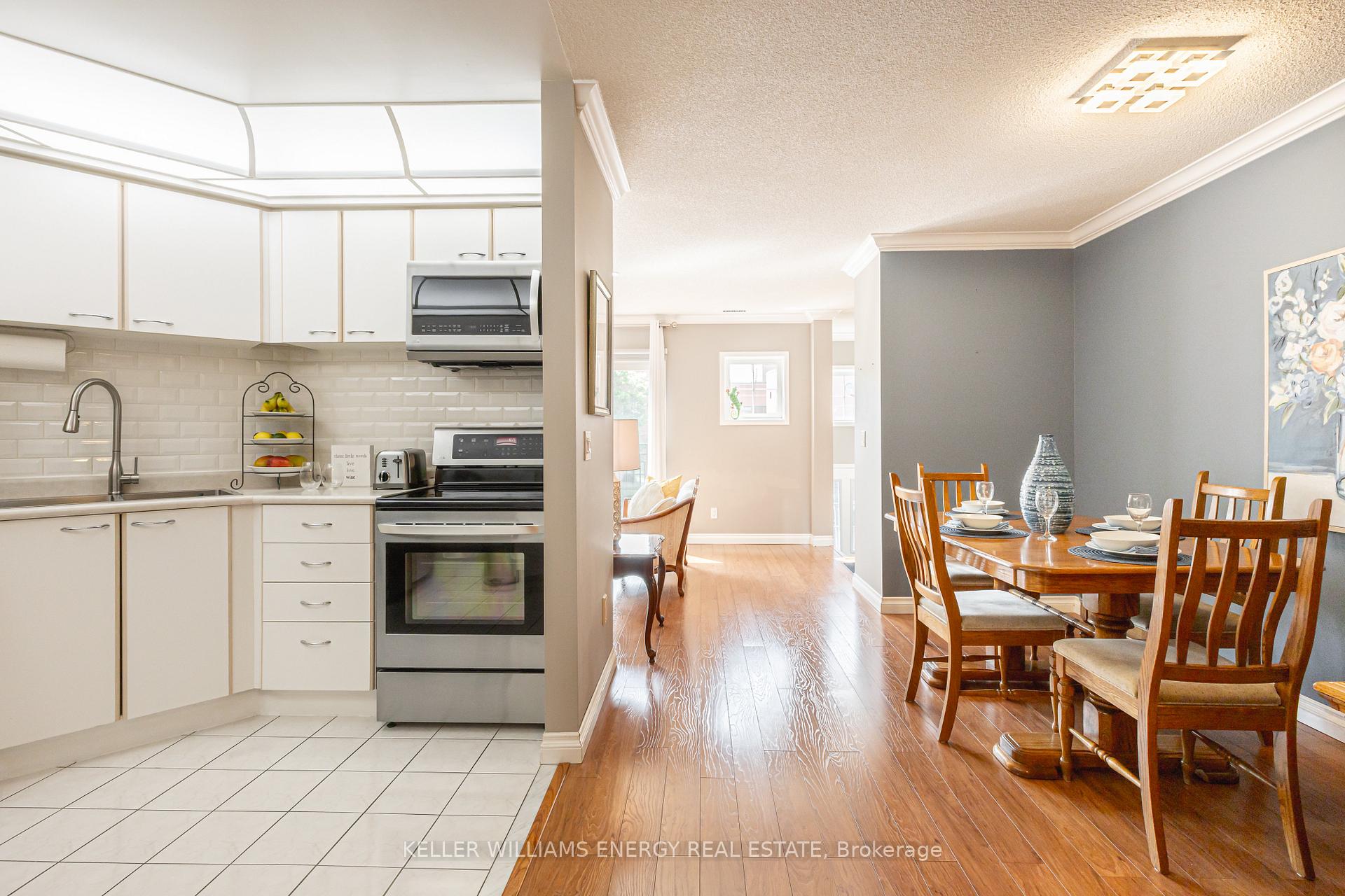 Photo 9 of Unit 809, 1400 The Esplanade N, Pickering, Town Centre — HOMEH
