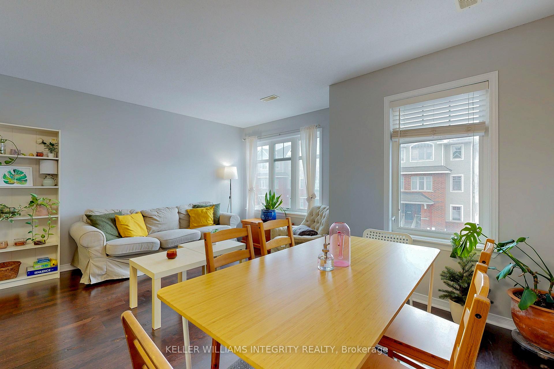 Photo 17 of Unit 10, 638 Reardon, Ottawa, Heron Gate/Industrial Park — HOMEH