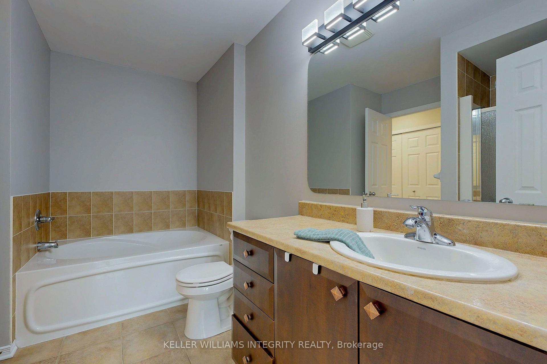 Photo 24 of Unit 10, 638 Reardon, Ottawa, Heron Gate/Industrial Park — HOMEH
