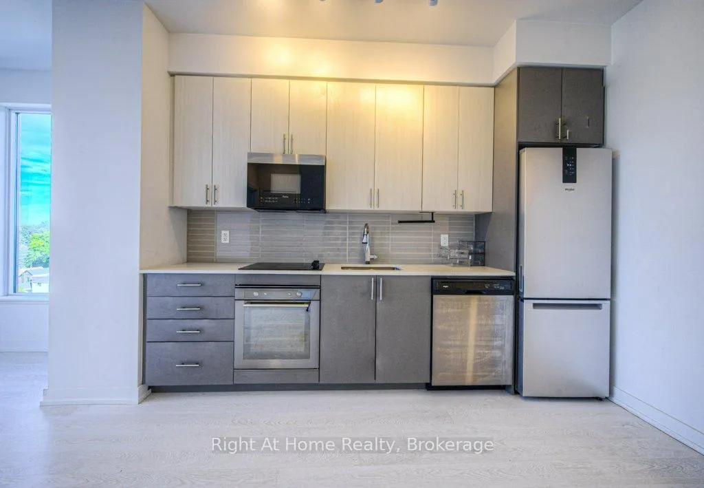 Photo 5 of Unit 716, 415 Main Street W, Hamilton, Kirkendall — HOMEH