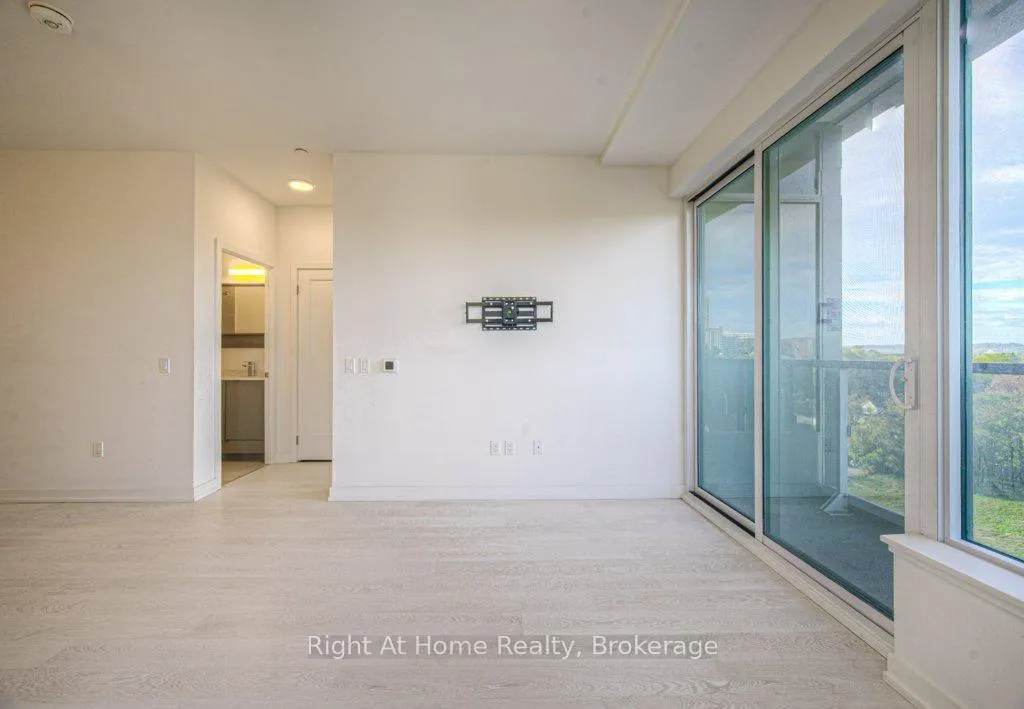 Photo 12 of Unit 716, 415 Main Street W, Hamilton, Kirkendall — HOMEH