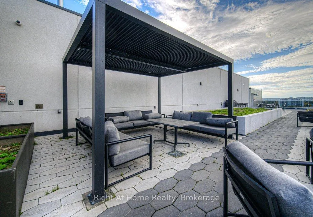 Photo 30 of Unit 716, 415 Main Street W, Hamilton, Kirkendall — HOMEH