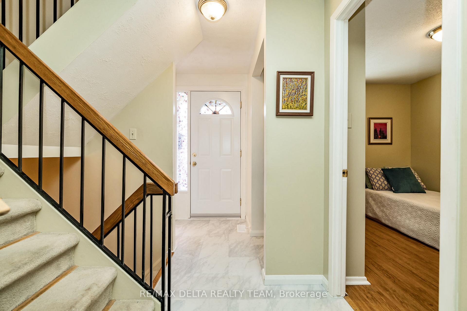Photo 3 of Unit 190, 1558 Lassiter Terrace, Ottawa, Beaconwood — HOMEH