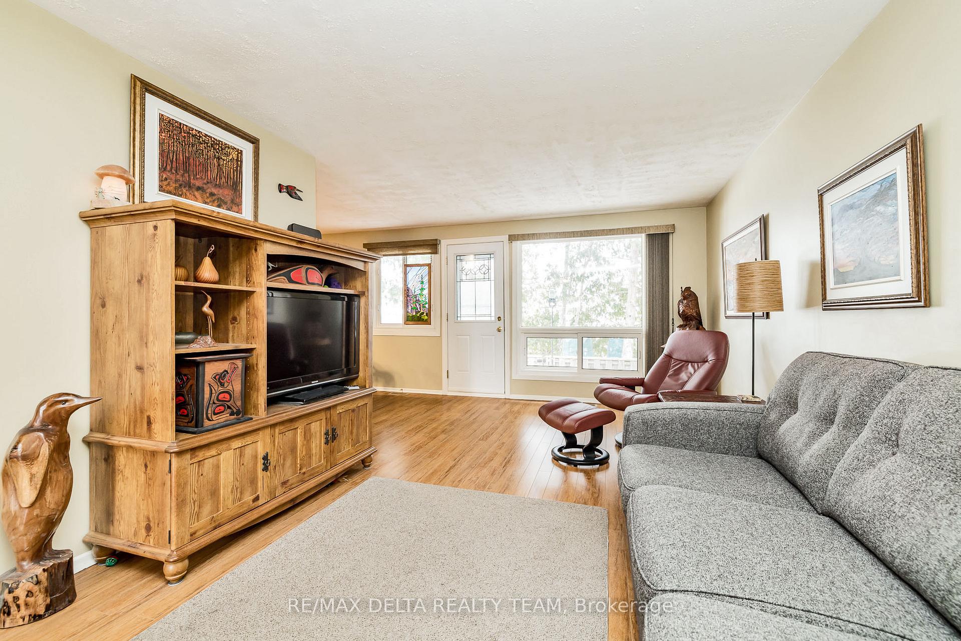 Photo 5 of Unit 190, 1558 Lassiter Terrace, Ottawa, Beaconwood — HOMEH