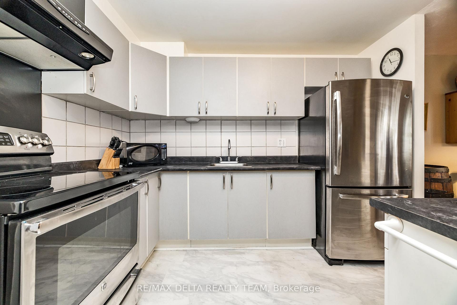 Photo 10 of Unit 190, 1558 Lassiter Terrace, Ottawa, Beaconwood — HOMEH