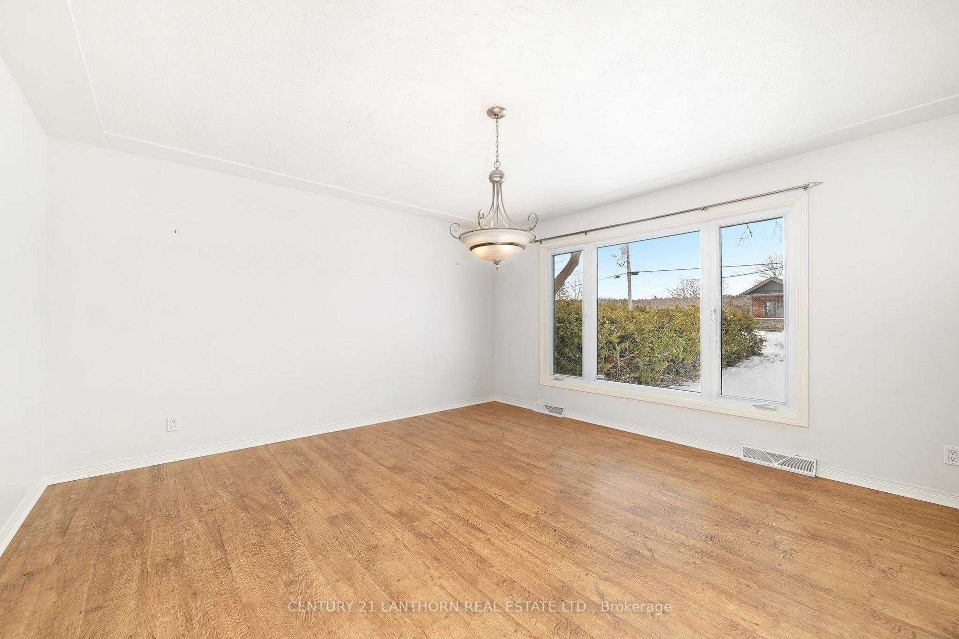 Photo 5 of 87 Sanford Street, Brighton — HOMEH