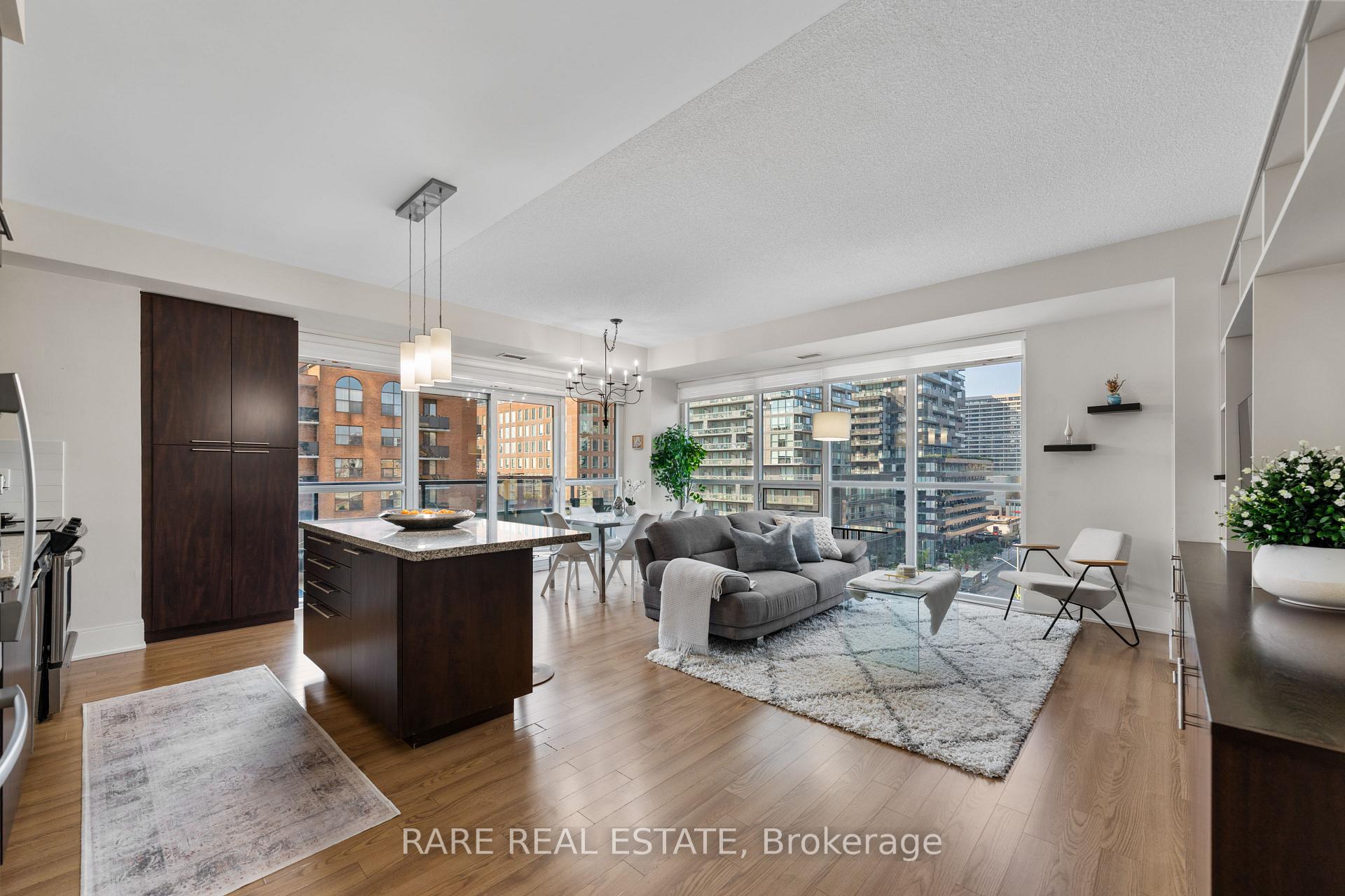 Photo 1 of Unit 715, 70 Roehampton Avenue, Toronto, Mount Pleasant West — HOMEH