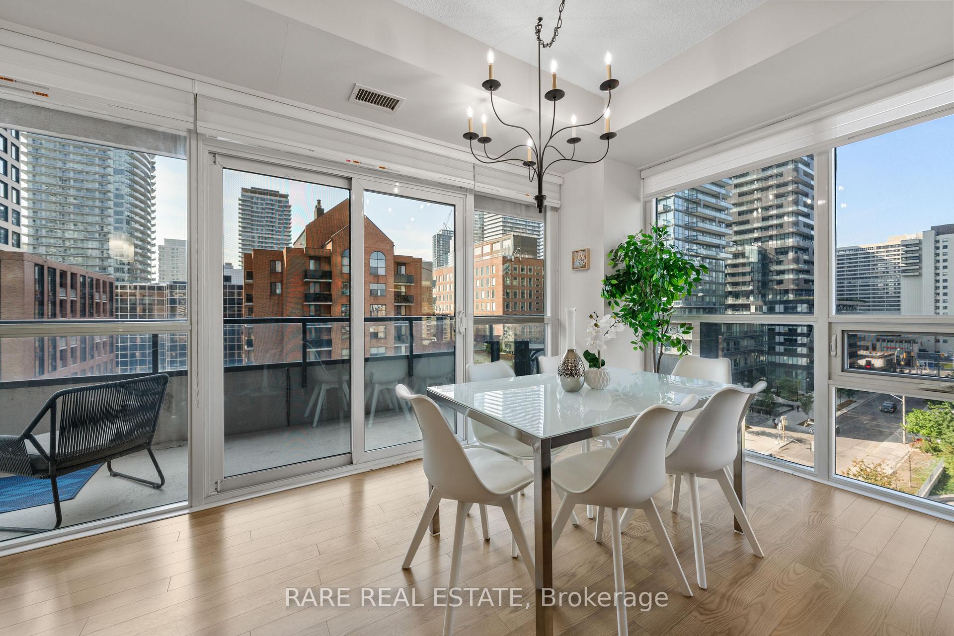 Photo 16 of Unit 715, 70 Roehampton Avenue, Toronto, Mount Pleasant West — HOMEH