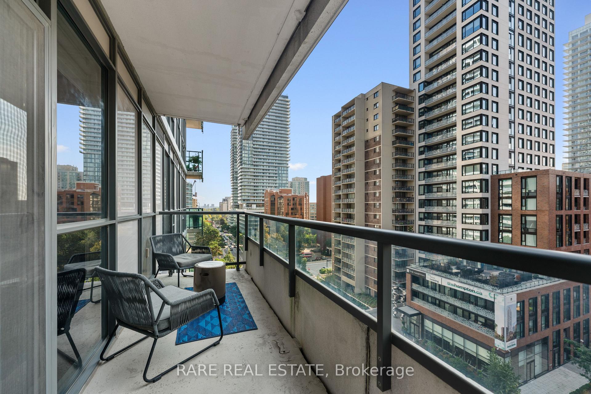 Photo 18 of Unit 715, 70 Roehampton Avenue, Toronto, Mount Pleasant West — HOMEH