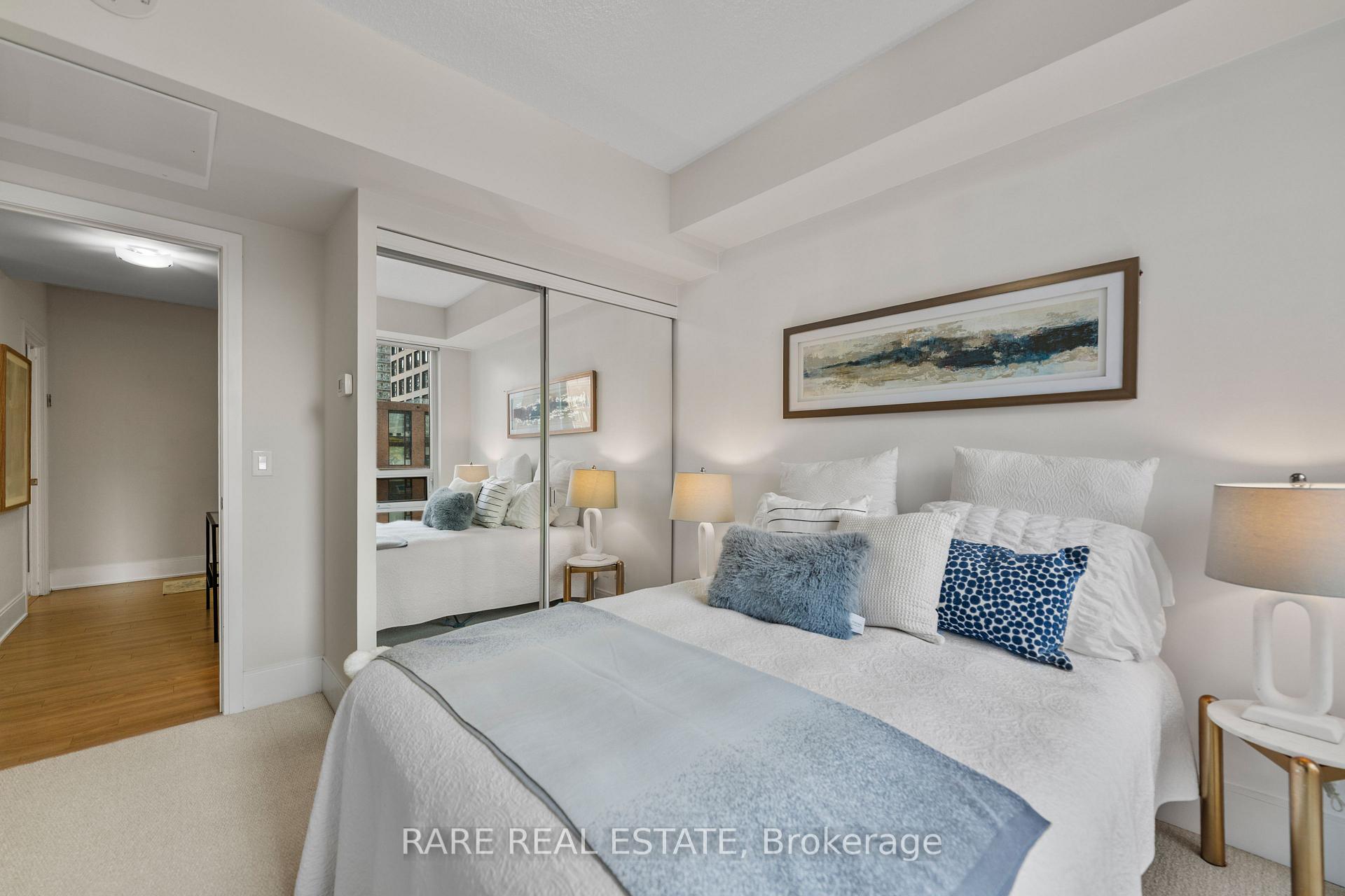 Photo 21 of Unit 715, 70 Roehampton Avenue, Toronto, Mount Pleasant West — HOMEH