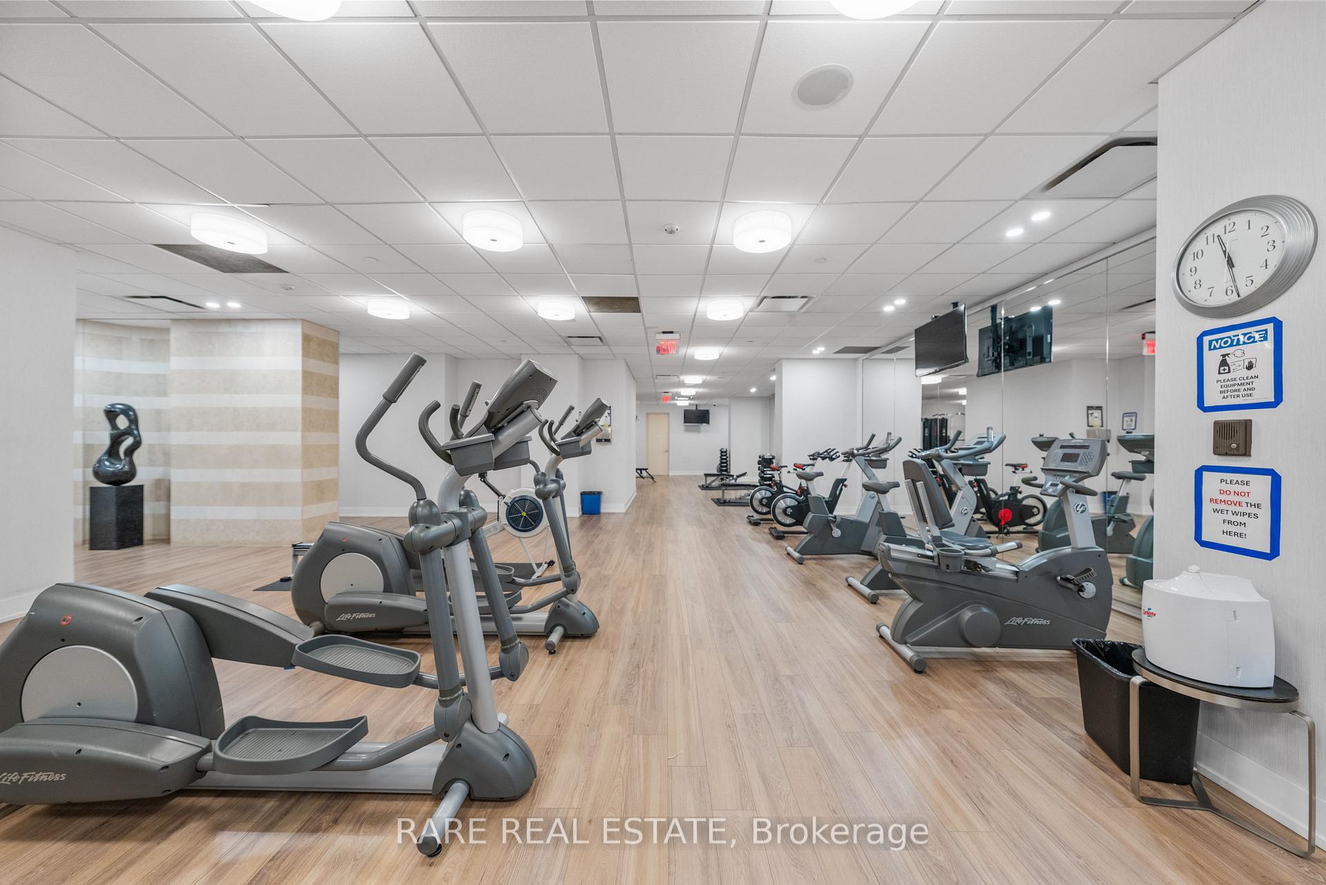 Photo 32 of Unit 715, 70 Roehampton Avenue, Toronto, Mount Pleasant West — HOMEH