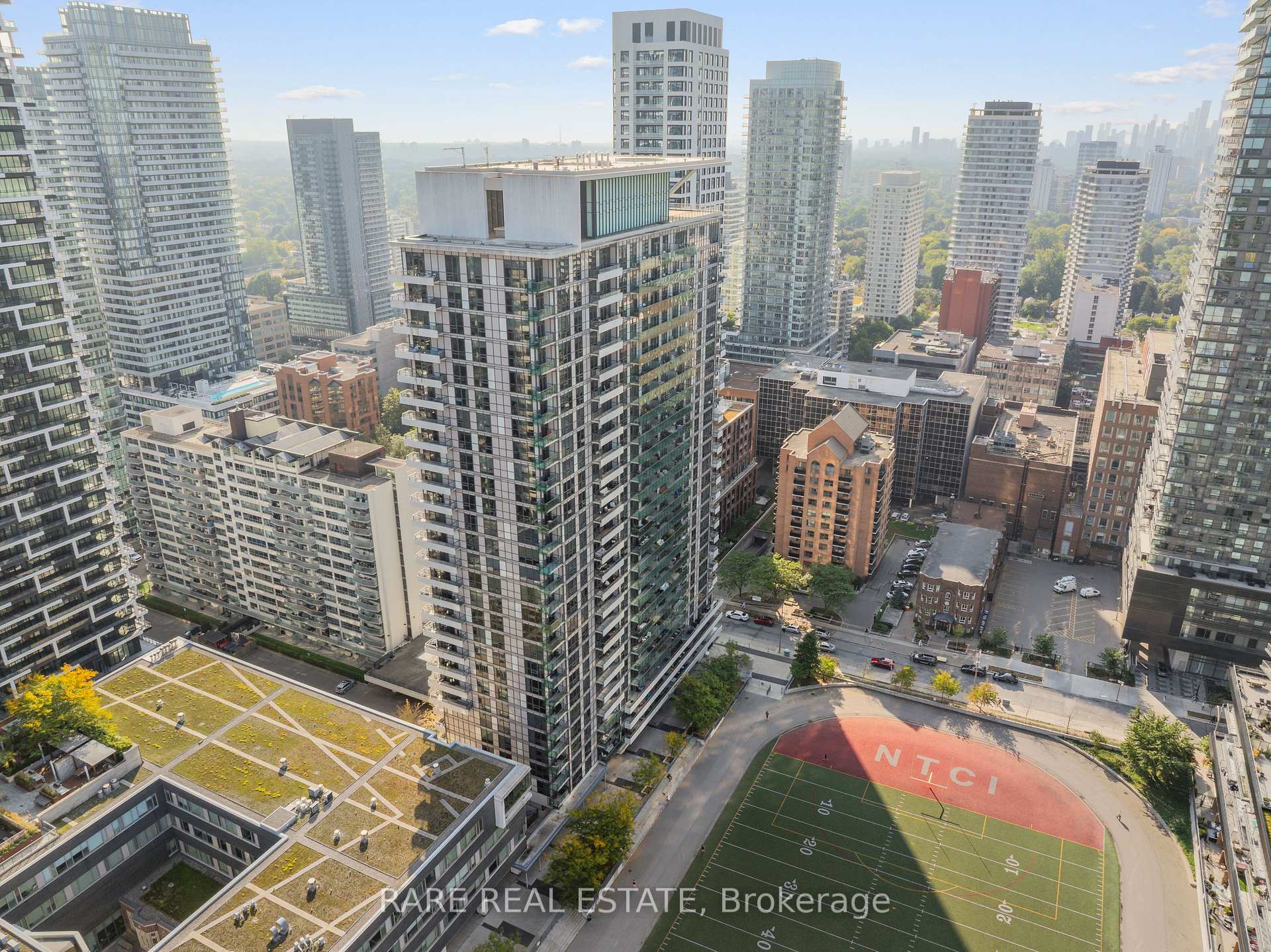 Photo 37 of Unit 715, 70 Roehampton Avenue, Toronto, Mount Pleasant West — HOMEH