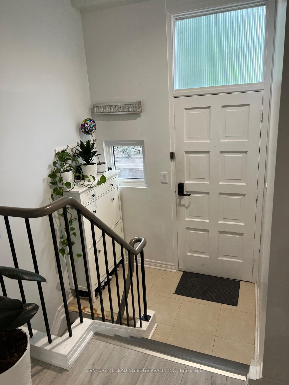 Photo 3 of Unit 35, 35 The Carriage Way, Markham, Royal Orchard — HOMEH