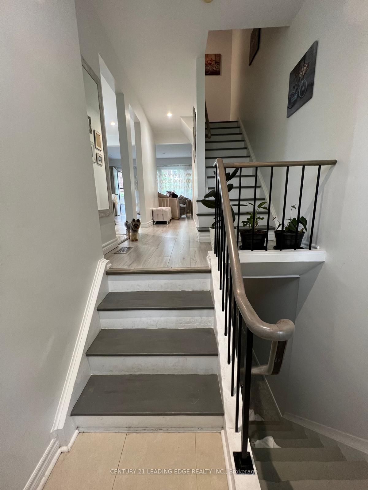 Photo 4 of Unit 35, 35 The Carriage Way, Markham, Royal Orchard — HOMEH