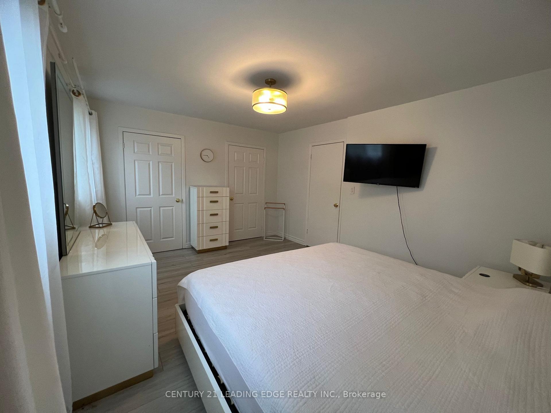 Photo 17 of Unit 35, 35 The Carriage Way, Markham, Royal Orchard — HOMEH