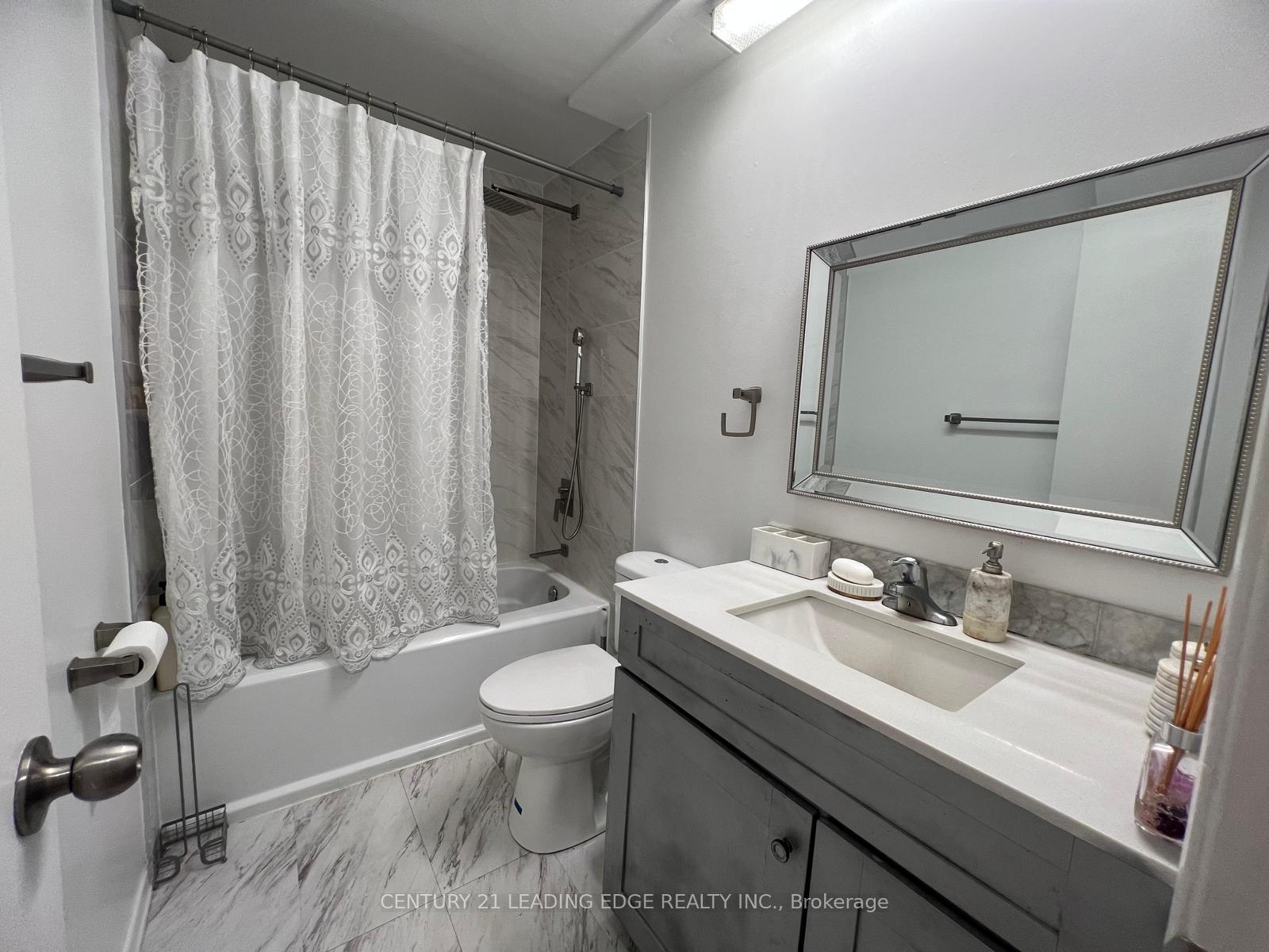Photo 24 of Unit 35, 35 The Carriage Way, Markham, Royal Orchard — HOMEH