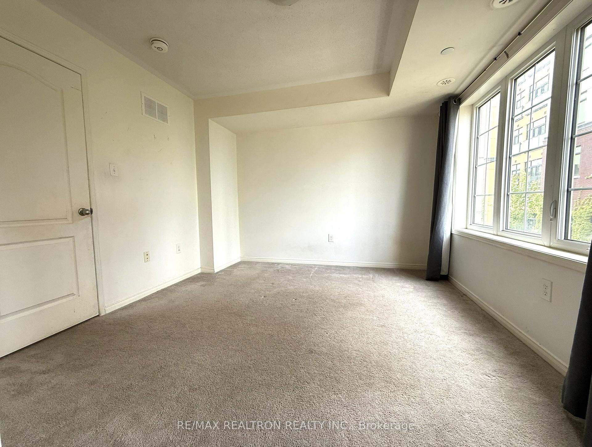 Photo 9 of Unit 197, 2508 Rosedrop Path, Oshawa, Windfields — HOMEH