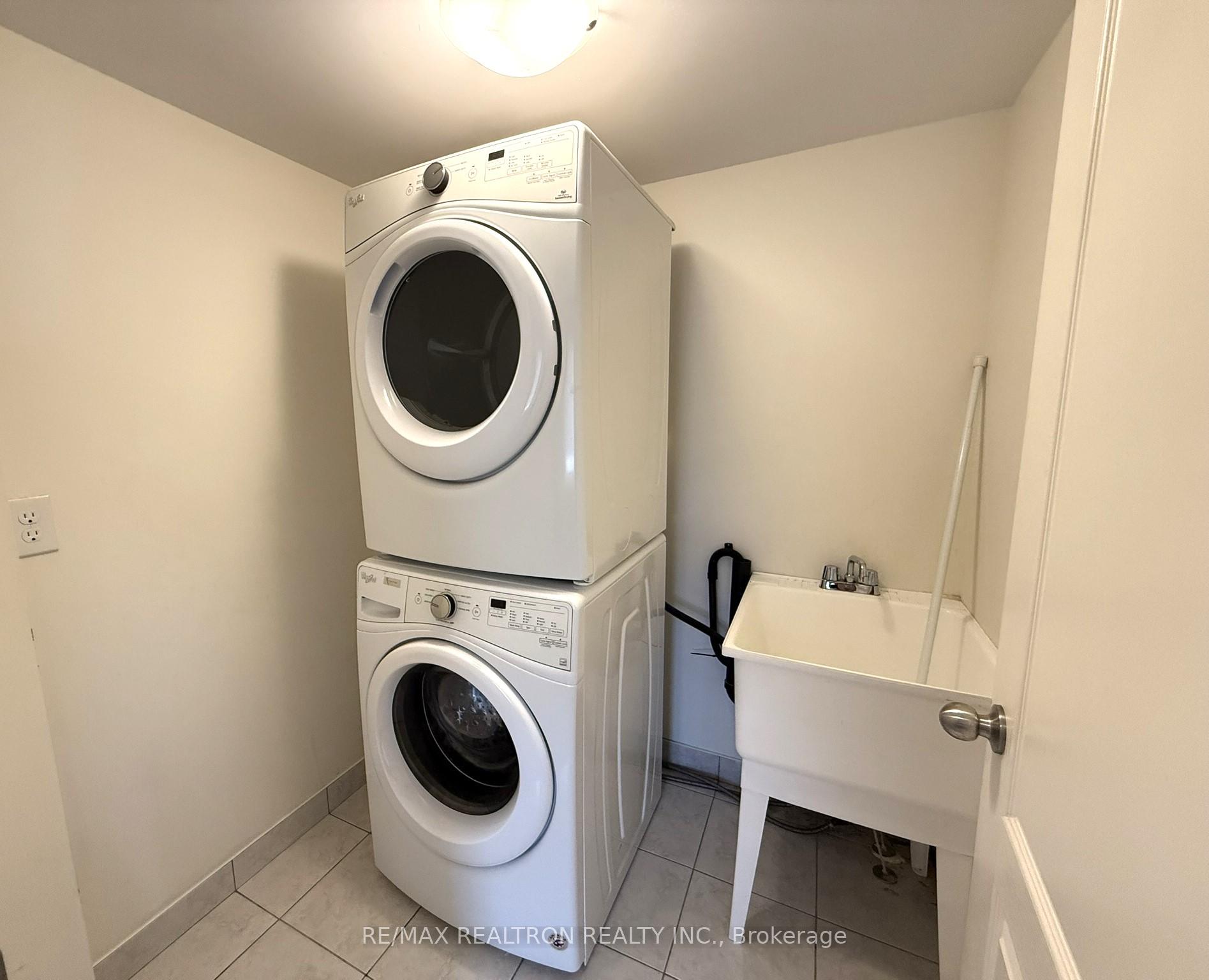 Photo 11 of Unit 197, 2508 Rosedrop Path, Oshawa, Windfields — HOMEH