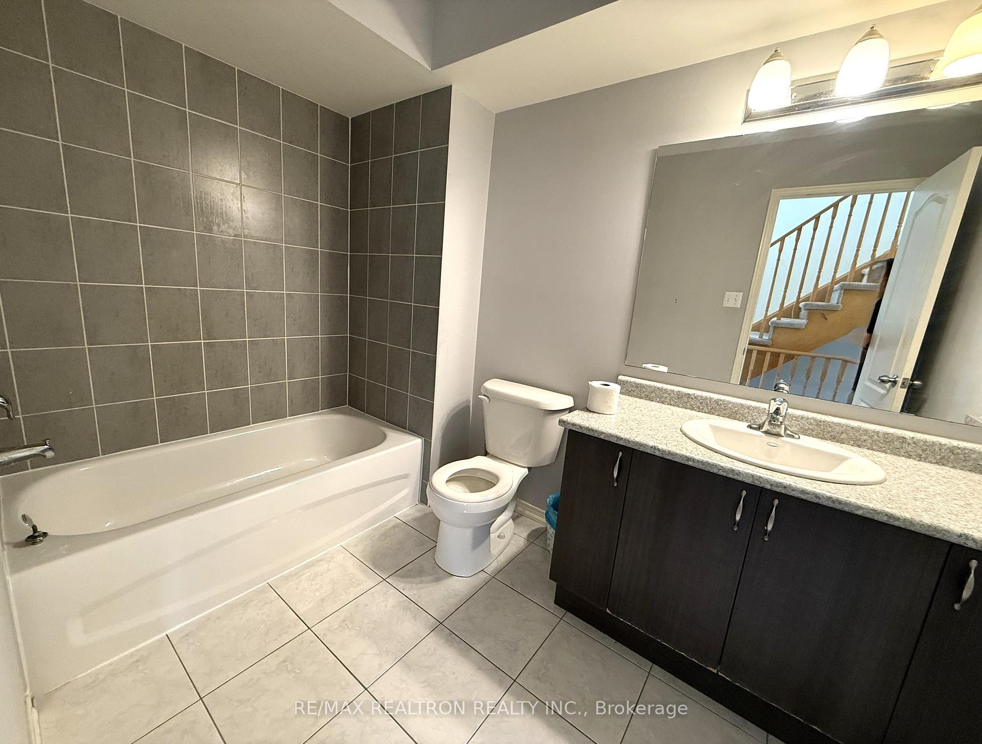 Photo 12 of Unit 197, 2508 Rosedrop Path, Oshawa, Windfields — HOMEH