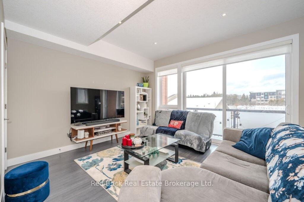 Photo 8 of Unit 20, 32 Arkell Road, Guelph, Kortright East — HOMEH