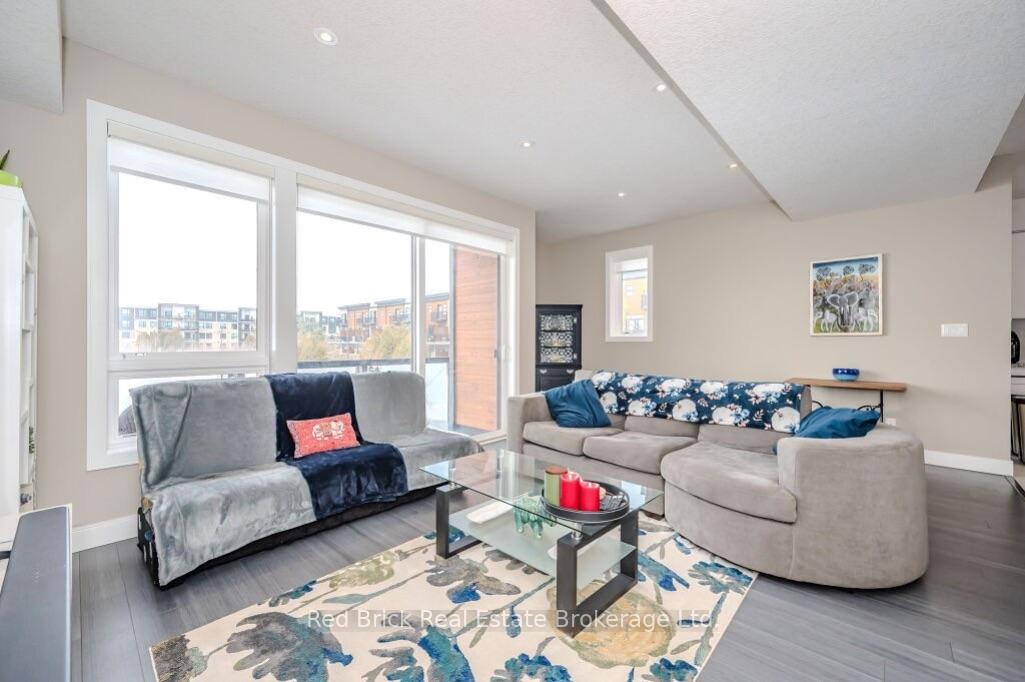 Photo 9 of Unit 20, 32 Arkell Road, Guelph, Kortright East — HOMEH